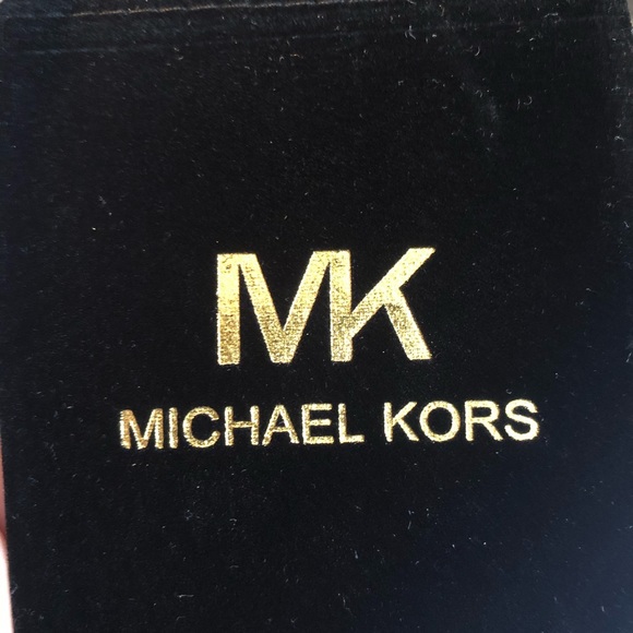 New Michael Kors Jewelry Dust bag | Pouch ๐ค๐ - Picture 4 of 4